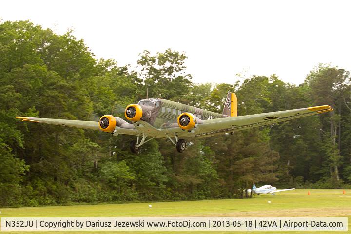 N352JU, 1941 Junkers (CASA) 352L (Ju-52) C/N 67, CASA-352-L C/N T2B-176, N352JU