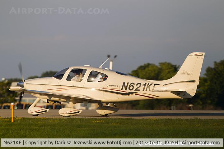 N621KF, Cirrus SR22 C/N 0736, Cirrus SR22  C/N 736, N621KF