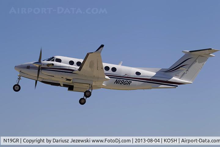 N19GR, 2013 Learjet 45 C/N 470, Raytheon Aircraft Company B300 King Air  C/N FL-414, N19GR