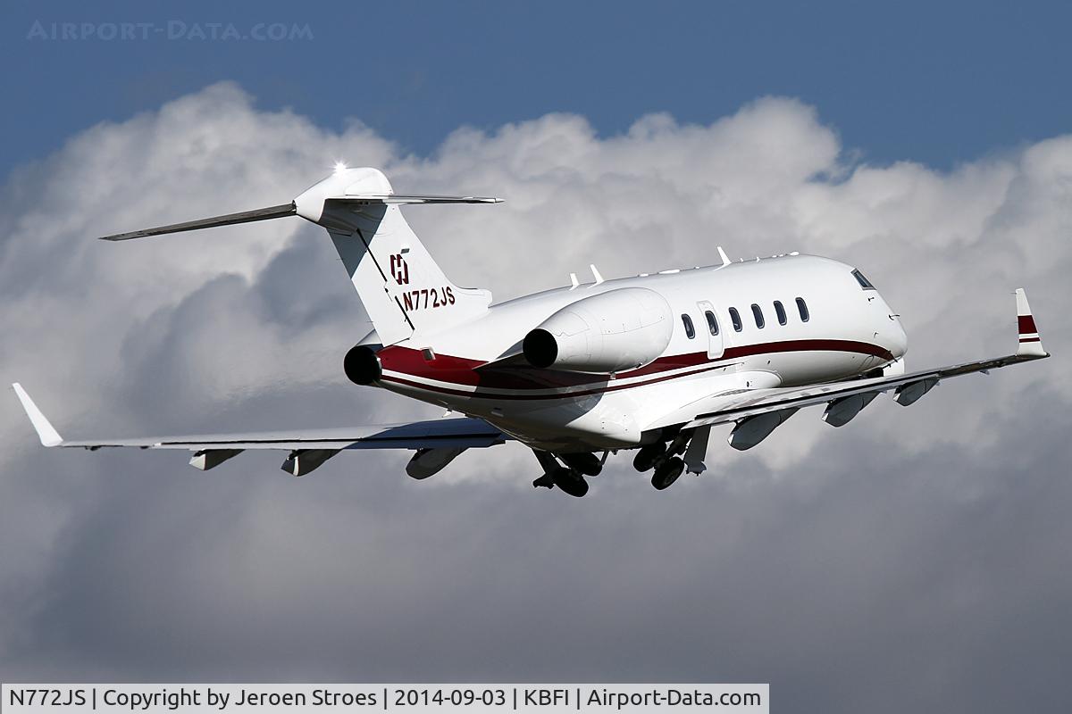 N772JS, 2007 Bombardier Challenger 300 (BD-100-1A10) C/N 20153, kbfi
