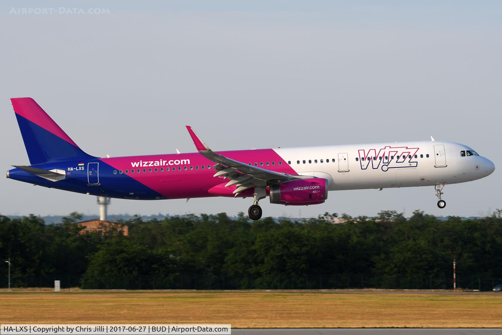 HA-LXS, 2017 Airbus A321-231 C/N 7702, Wizzair