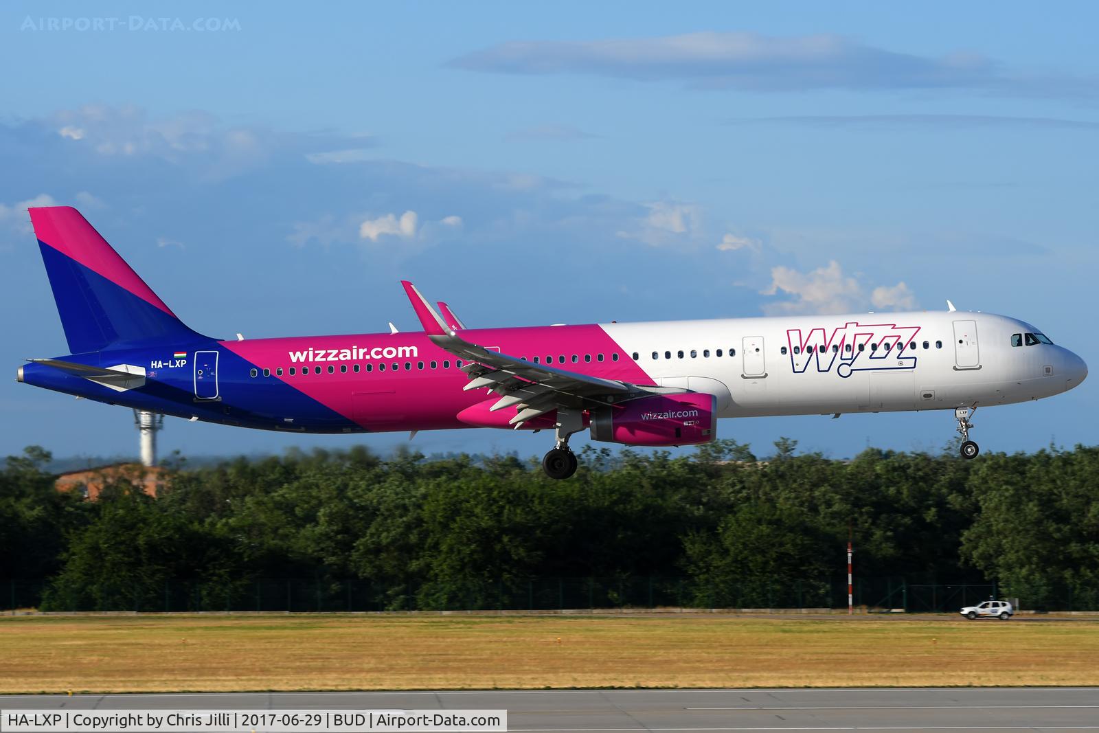 HA-LXP, 2017 Airbus A321-231 C/N 7578, Wizzair