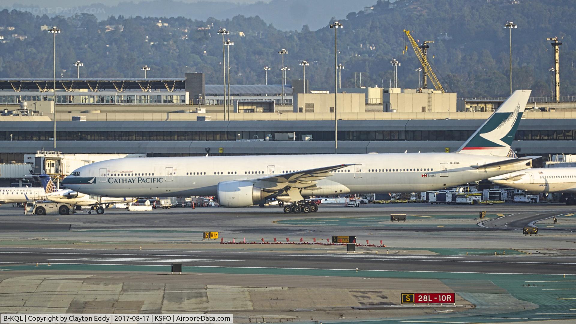 B-KQL, 2013 Boeing 777-367/ER C/N 41431, SFO 2017.