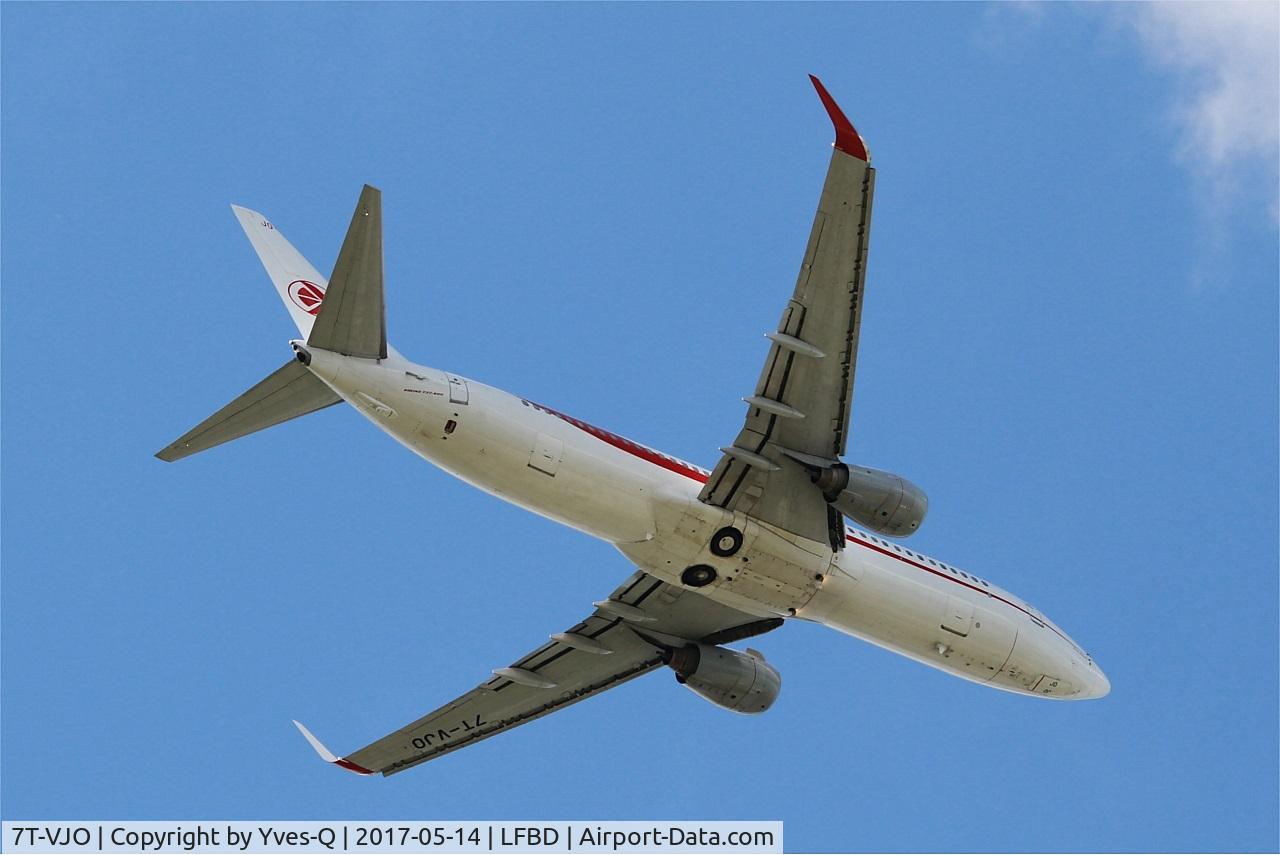 7T-VJO, 2001 Boeing 737-8D6 C/N 30207, Boeing 737-8D6, Take off rwy 05, Bordeaux-Mérignac airport (LFBD-BOD)