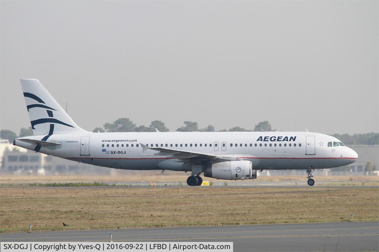SX-DGJ, 2007 Airbus A320-232 C/N 3316, Airbus A320-232, Taxiing to boarding gate, Bordeaux Mérignac airport (LFBD-BOD)