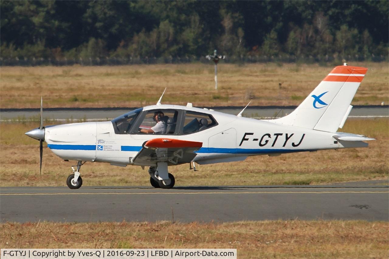 F-GTYJ, Socata TB-20 GT C/N 2186, Socata TB-20 Trinidad GT, Taxiing to holding point Delta rwy 05, Bordeaux Mérignac airport (LFBD-BOD)