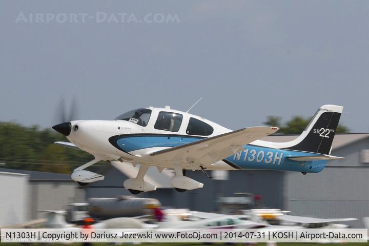 N1303H, Cirrus SR22 GTS C/N 3712, Cirrus SR22  C/N 3945, N1303H
