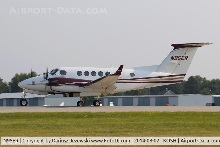 N95ER, 1998 Skystar Kitfox Speedster C/N HBS-052, Beech B200GT Super King Air  C/N BY-180, N95ER
