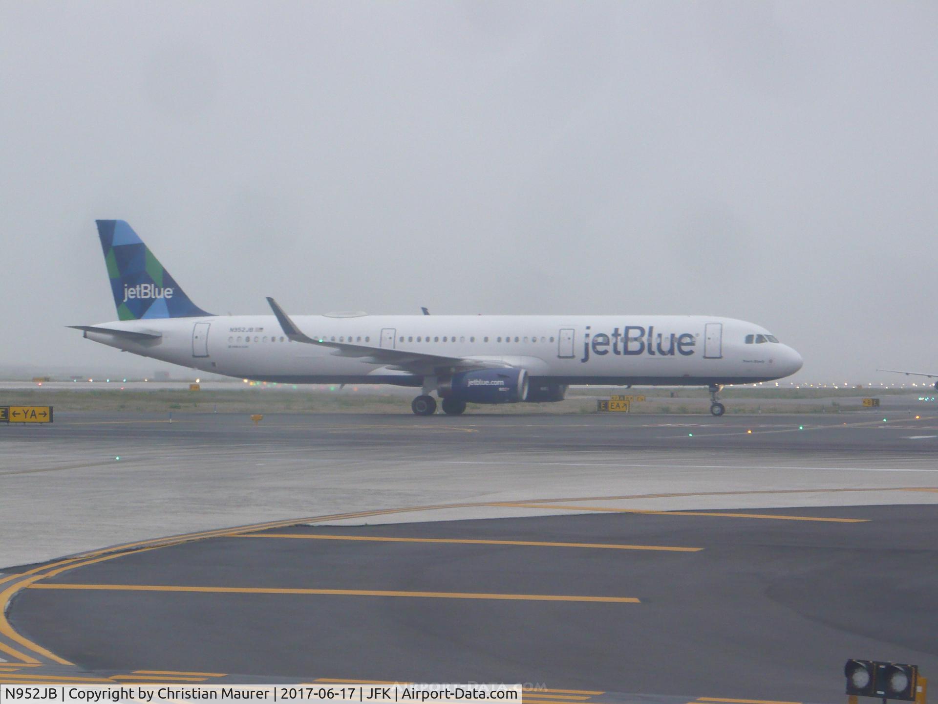 N952JB, 2015 Airbus A321-231 C/N 6663, Airbus A321