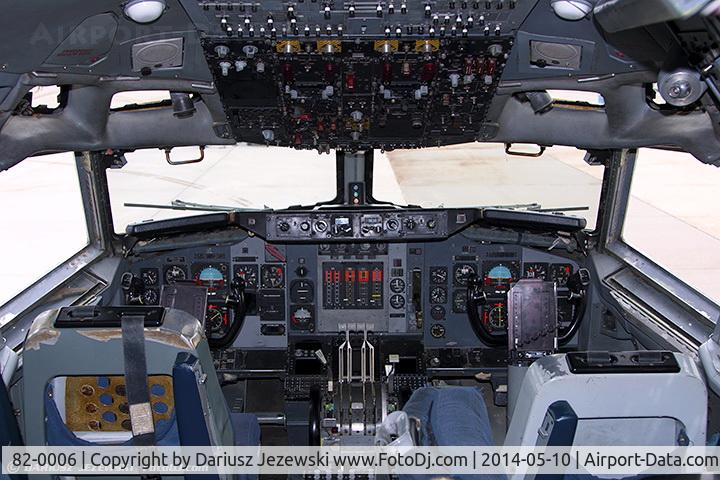 82-0006, 1982 Boeing E-3C C/N 22834, Cockpit of E-3C Sentry 82-0006