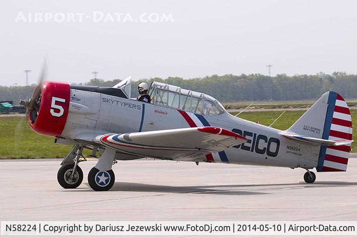 N58224, 1941 North American AT-6B Texan C/N 2553, North American AT-6 Texan C/N 2553 - Geico Skytypers,, N58224