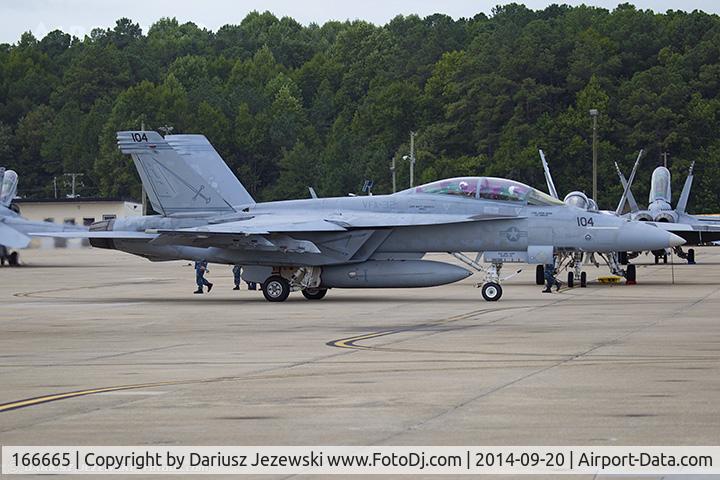 166665, Boeing F/A-18F Super Hornet C/N F143, F/A-18F Super Hornet 166665 AC-104 from VF-32 