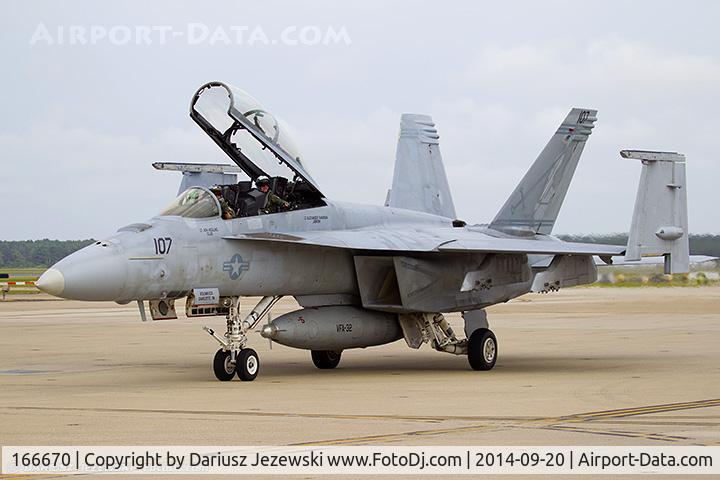 166670, Boeing F/A-18F Super Hornet C/N F148, F/A-18F Super Hornet 166670 AC-107 from VF-32 
