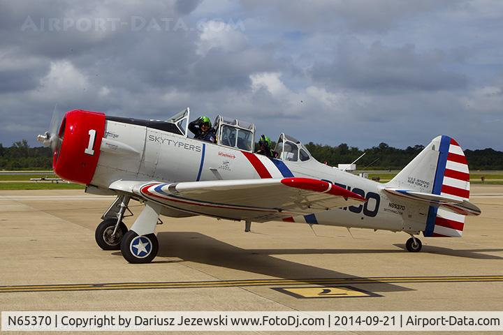 N65370, 1941 North American SNJ-2 Texan C/N 2562, North American SNJ-2 Texan  C/N 2562 - Geico Skytypers, N65370