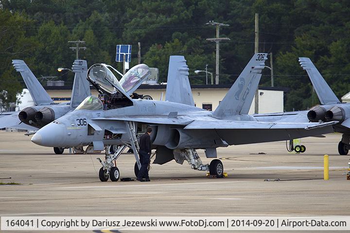 164041, 1990 McDonnell Douglas F/A-18C Hornet C/N 0929/C174, F/A-18C Hornet 164041 AD-306 from VFA-106 