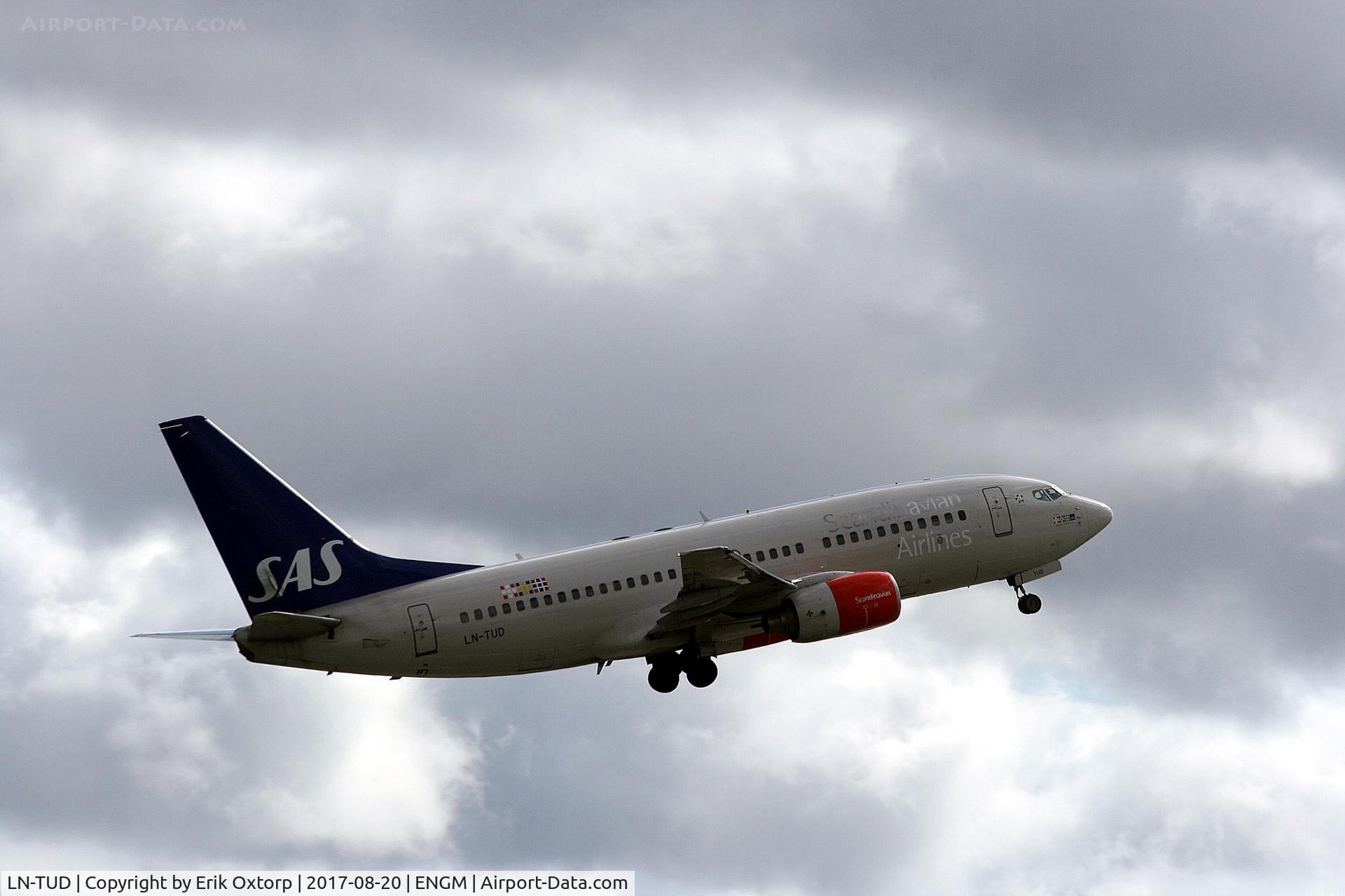LN-TUD, 1998 Boeing 737-705 C/N 28217, LN-TUD in OSL