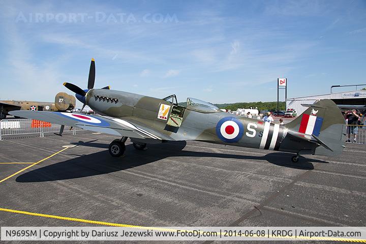 N969SM, 1945 Supermarine 394 Spitfire FR.XVIIIe C/N 6S/663052, Supermarine Spitfire Mk XVIII  C/N 6S-663052 - Jim Beasley, NX969SM