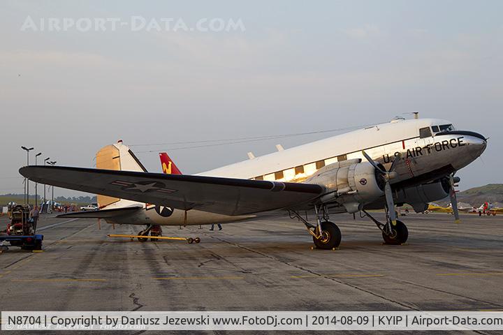 N8704, 1944 Douglas DC3C-S4C4G (TC-47B-30-DK) C/N 33048, Douglas DC-3C-S4C4G 