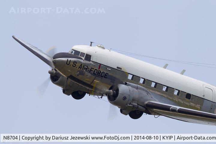 N8704, 1944 Douglas DC3C-S4C4G (TC-47B-30-DK) C/N 33048, Douglas DC-3C-S4C4G 