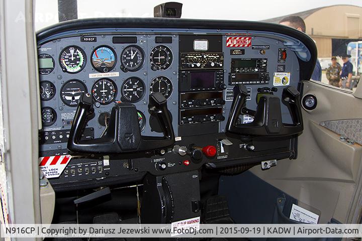N916CP, 1999 Cessna 172S C/N 172S8336, Cockpit of Cessna 172S Skyhawk  C/N 172S8336, N916CP