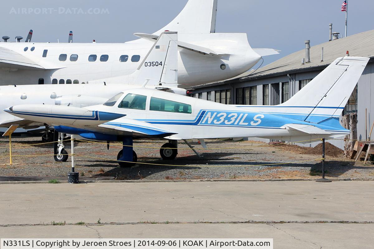 N331LS, 1969 Cessna 310Q C/N 310Q0028, KOAK