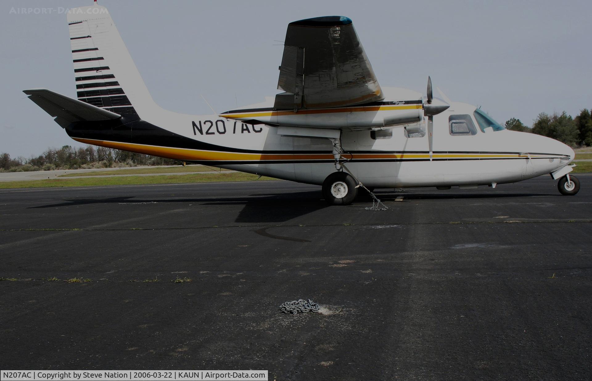 N207AC, 1962 Aero Commander 500-A C/N 500A-1266-89, 1962 Aero Commander 500-A at Auburn Municipal Airport, CA