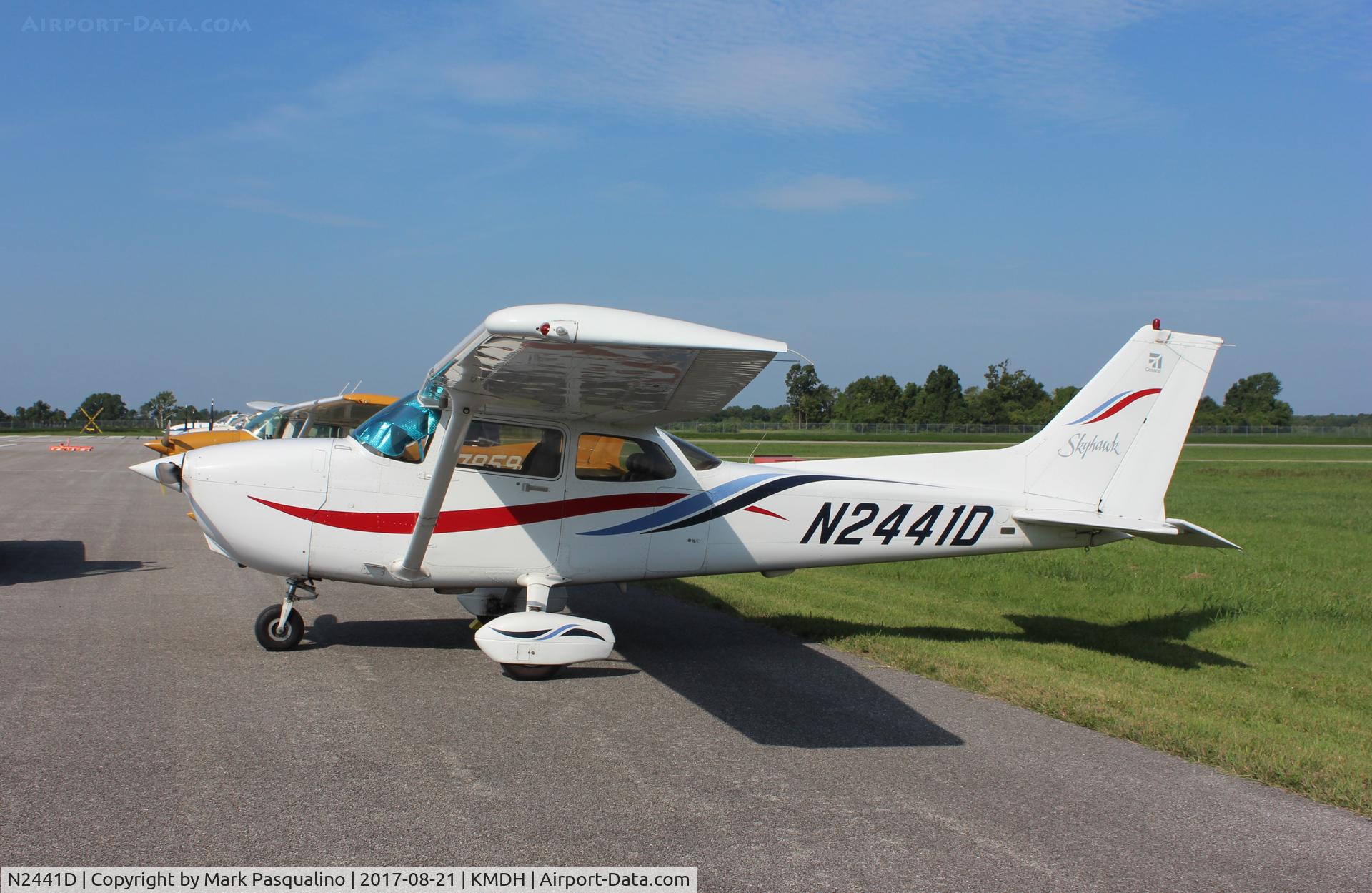 N2441D, 2000 Cessna 172R Skyhawk C/N 17280983, Cessna 172R