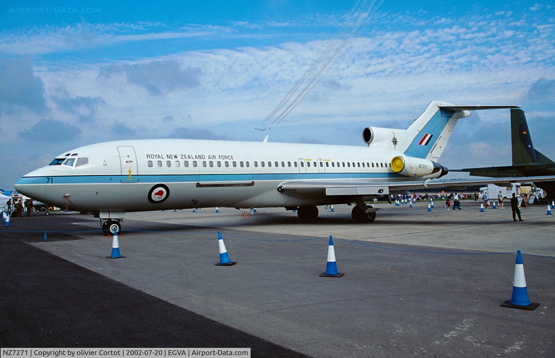 NZ7271, 1968 Boeing 727-100C C/N 19892, RIAT 2002