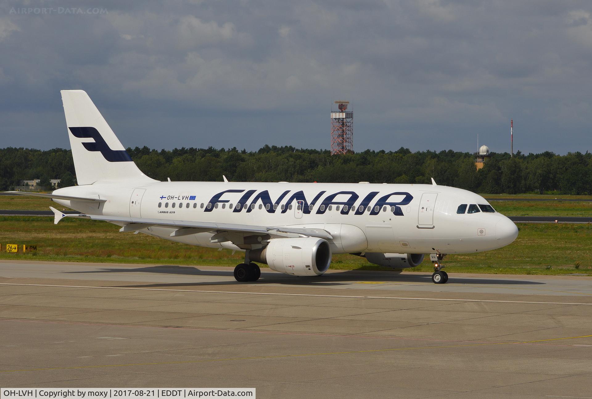 OH-LVH, 2000 Airbus A319-112 C/N 1184, Airbus A319-112 at Berlin Tegel.