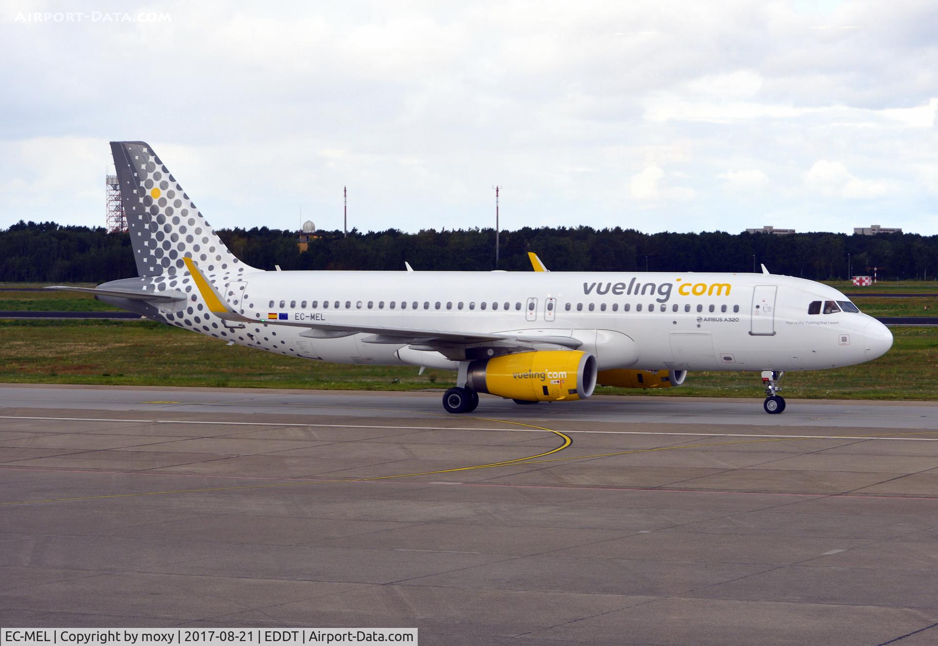 EC-MEL, 2015 Airbus A320-232 C/N 6450, Airbus A320-232 at Berlin Tegel.