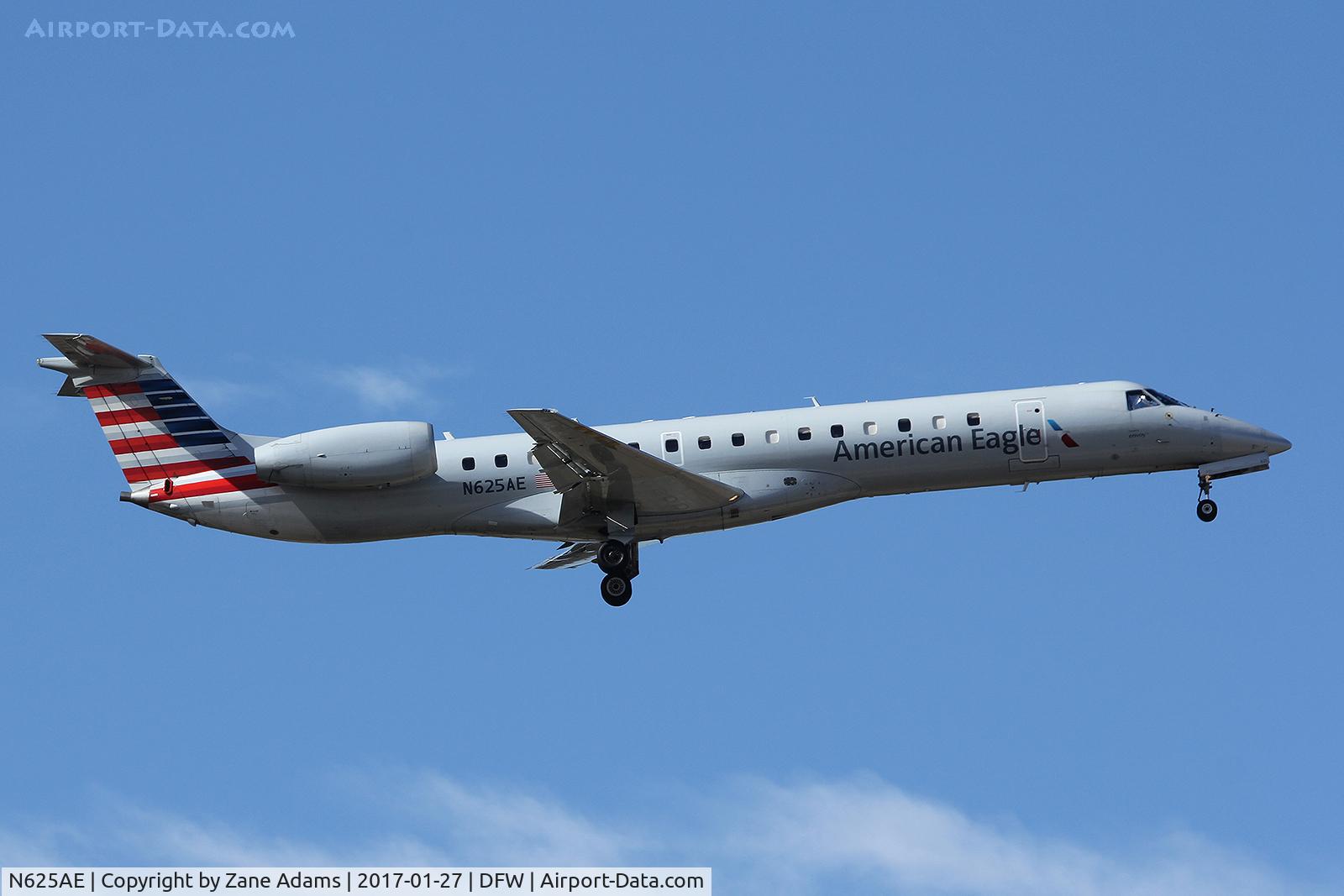 N625AE, 1999 Embraer ERJ-145LR (EMB-145LR) C/N 145115, Arriving at DFW Airport