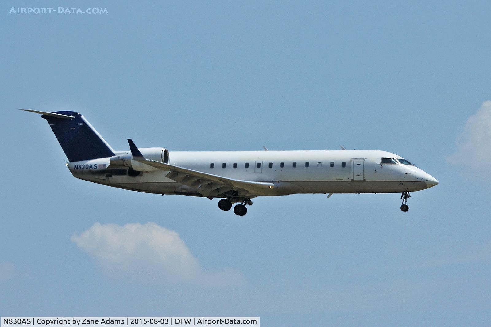 N830AS, 1998 Canadair CRJ-200ER (CL-600-2B19) C/N 7236, Arriving at DFW Airport