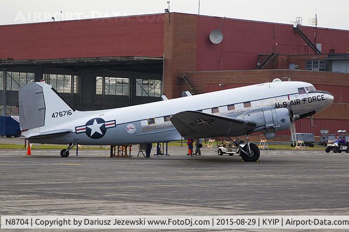N8704, 1944 Douglas DC3C-S4C4G (TC-47B-30-DK) C/N 33048, Douglas DC-3C-S4C4G 