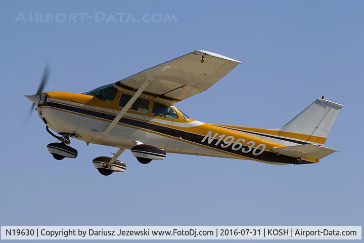 N19630, 1972 Cessna 172L C/N 17260624, Cessna 172L Skyhawk  C/N 17260624, N19630