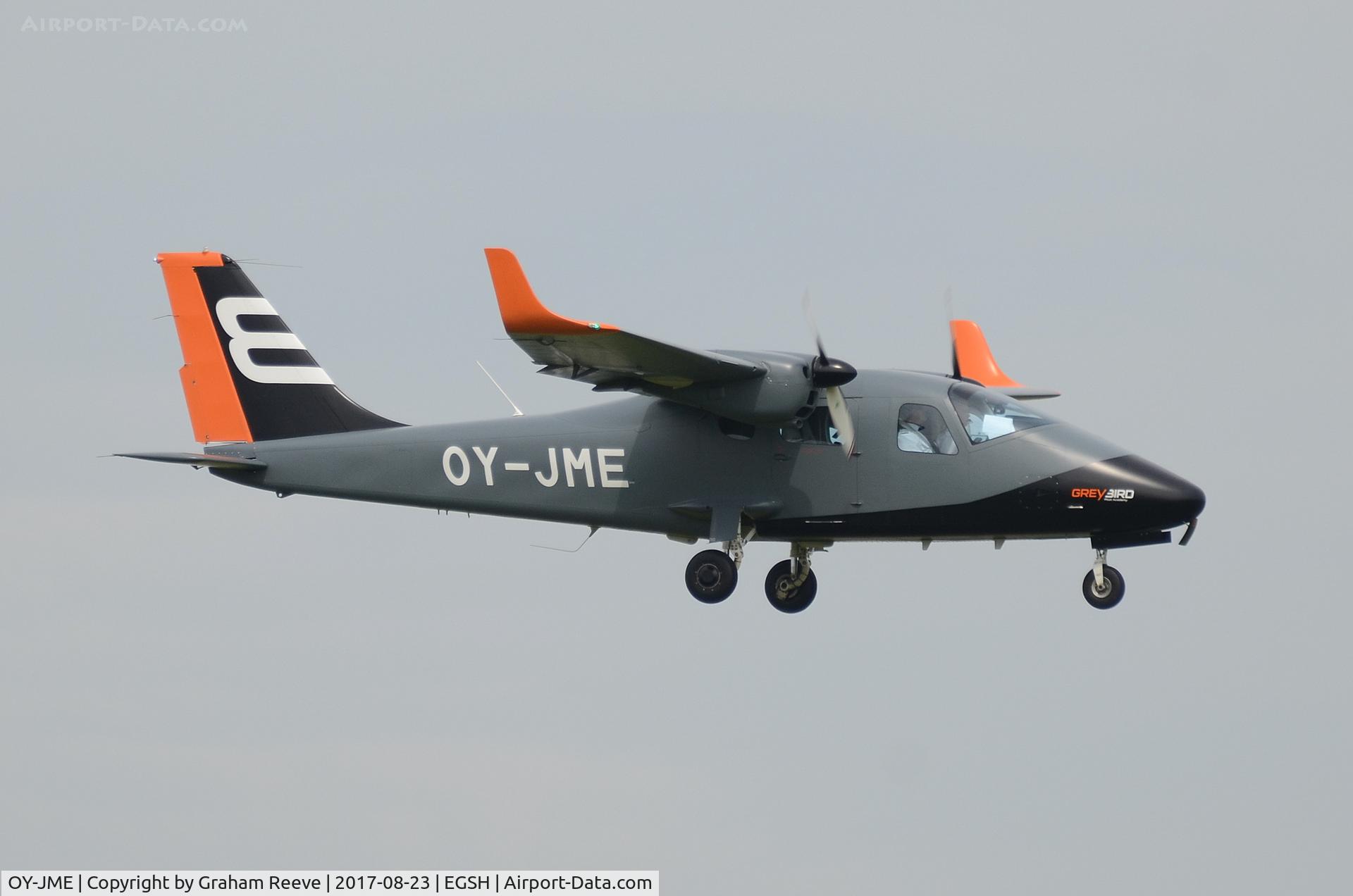 OY-JME, 2013 Tecnam P-2006T C/N 119, Landing at Norwich.