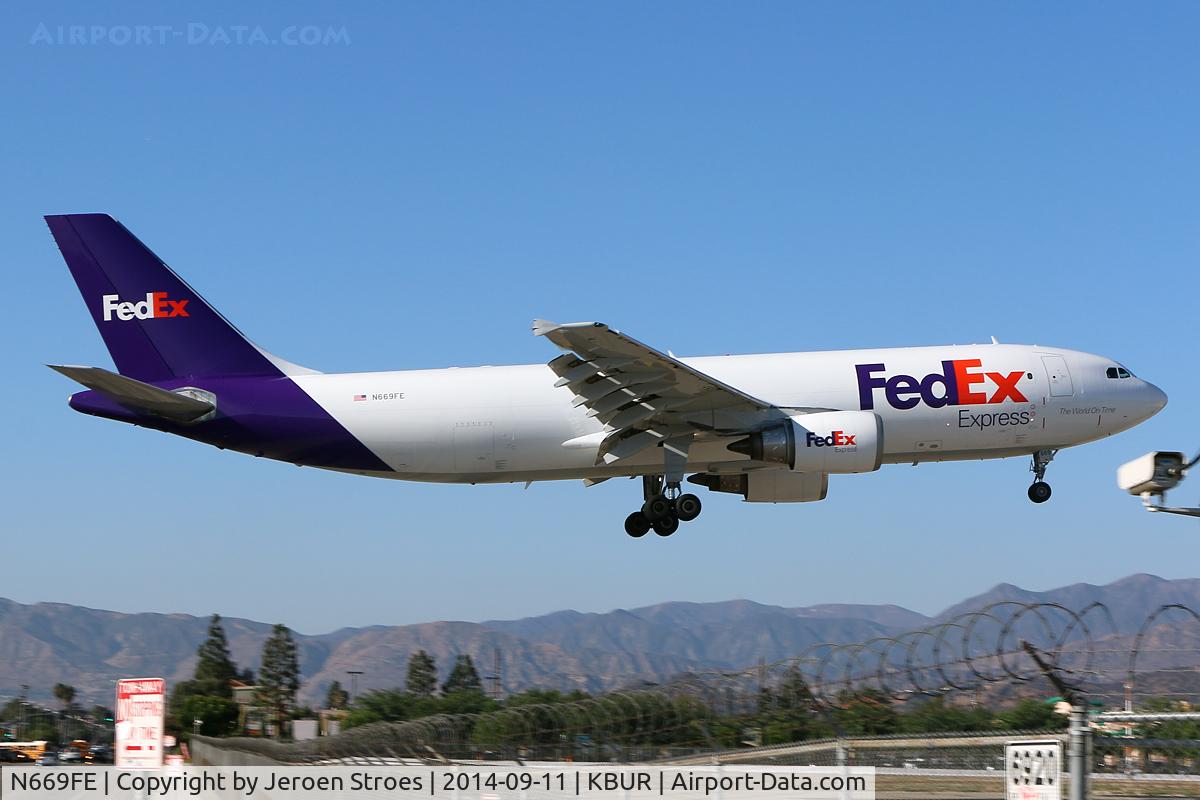 N669FE, 1996 Airbus A300F4-605R C/N 774, KBUR