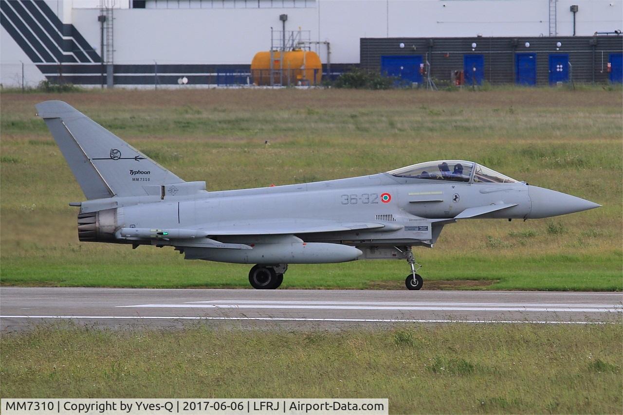 MM7310, Eurofighter EF-2000 Typhoon S C/N IS042, Eurofighter EF-2000 Typhoon S, Taxiing rwy 26, Landivisiau Naval Air Base (LFRJ) Tiger Meet 2017