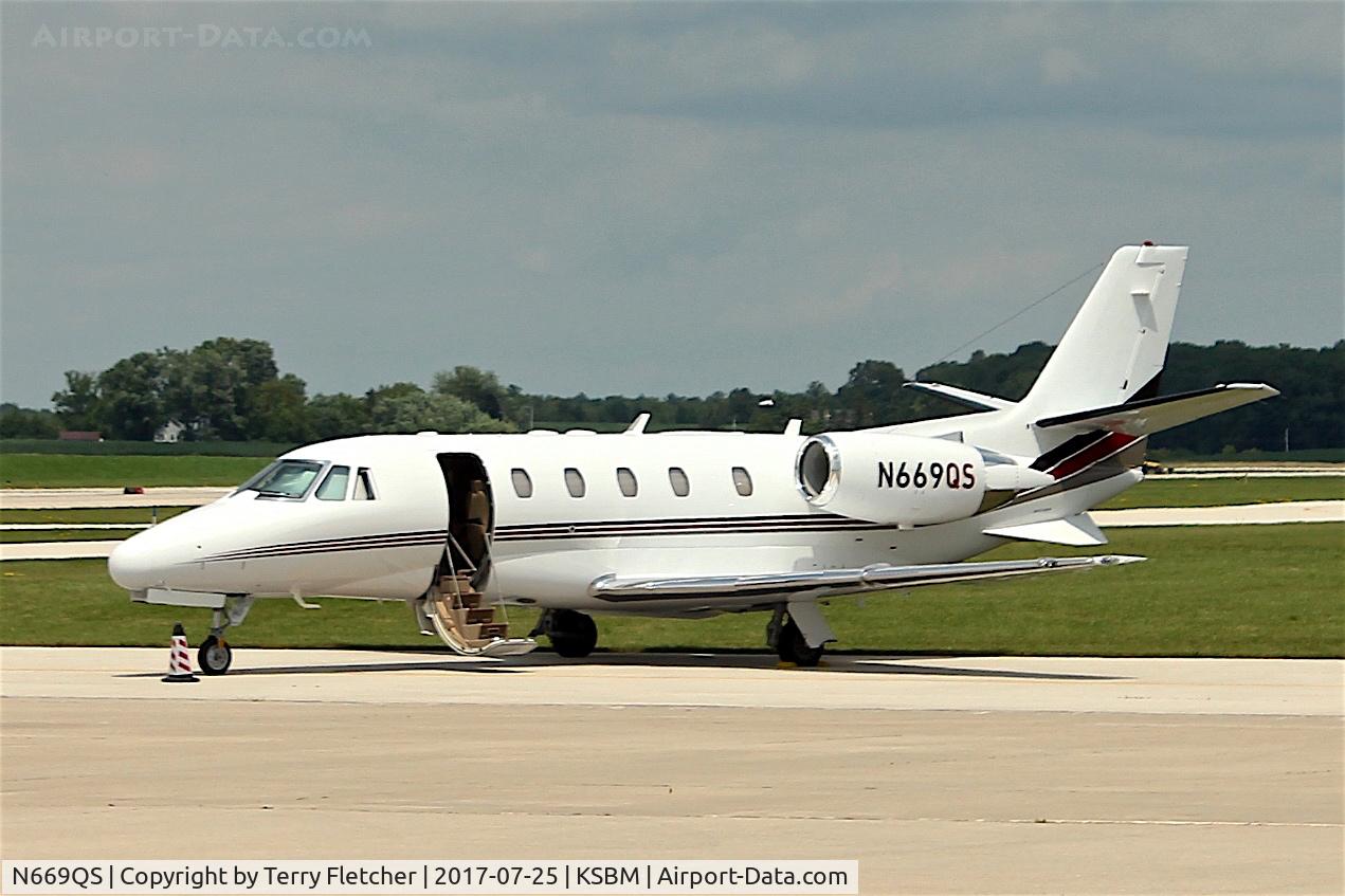 N669QS, 2007 Cessna 560XLS Citation Excel C/N 560-5689, At Sheboygan County Memorial Airport in Wisconsin