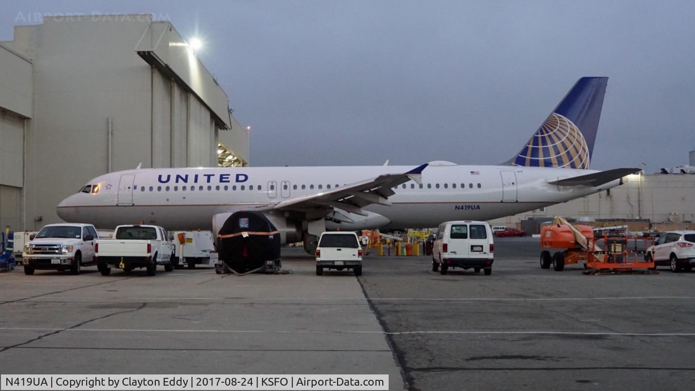 N419UA, 1994 Airbus A320-232 C/N 487, SFO 2017.