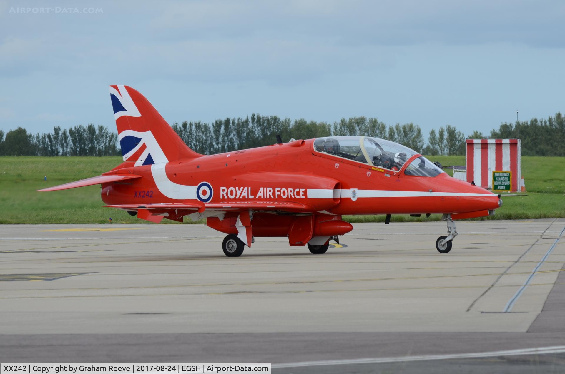 XX242, 1978 Hawker Siddeley Hawk T.1 C/N 078/312078, Departing from Norwich.