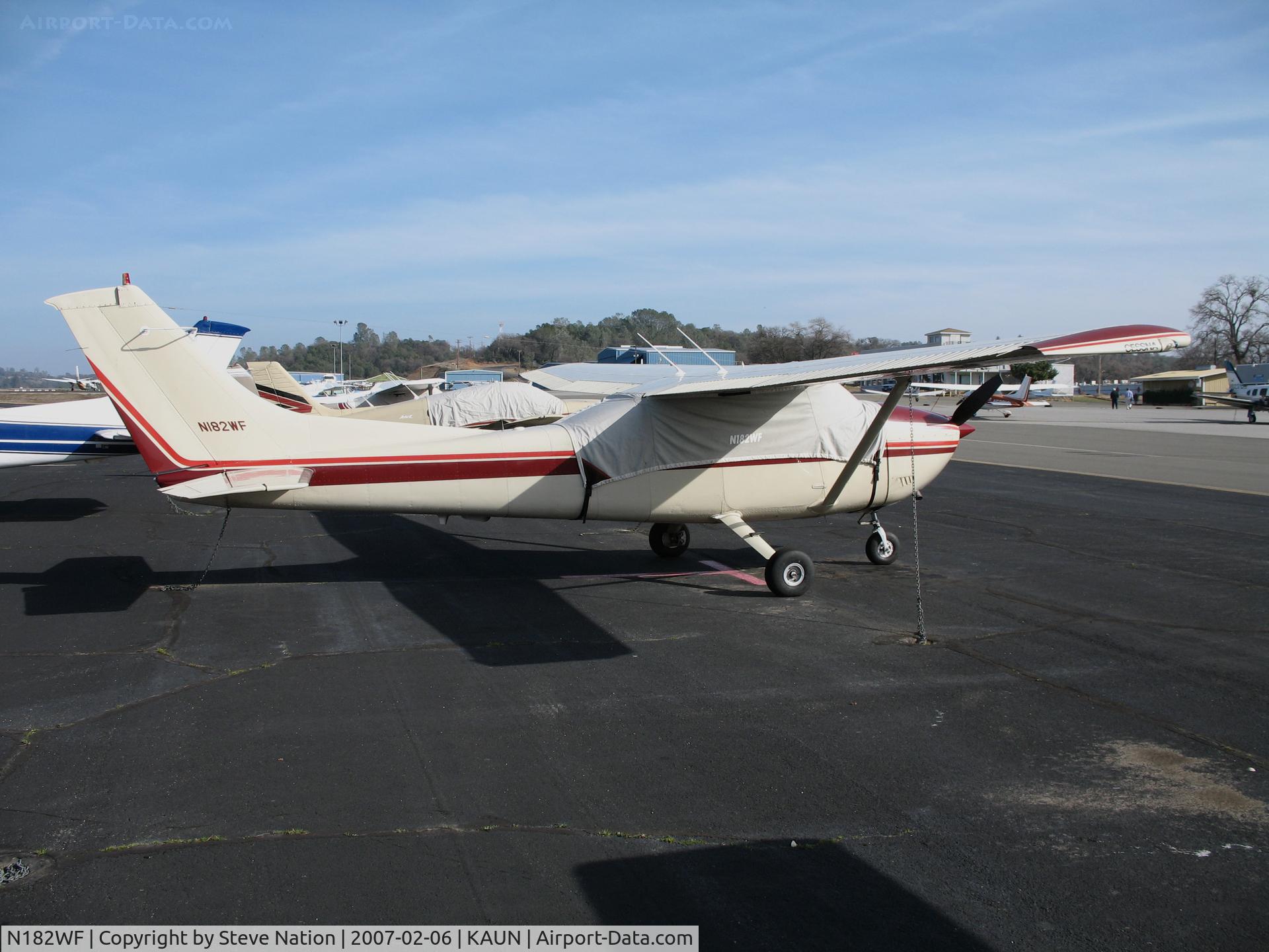 N182WF, 1976 Cessna 182P Skylane C/N 18264801, Locally-based 1976 Cessna 182P Skylane 