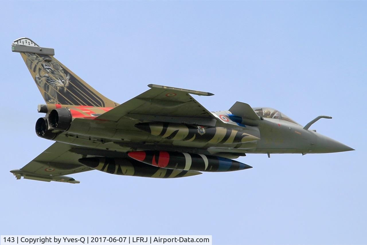 143, 2013 Dassault Rafale C C/N 143, Dassault Rafale C, Take off rwy 26, Landivisiau Naval Air Base (LFRJ) Tiger Meet 2017