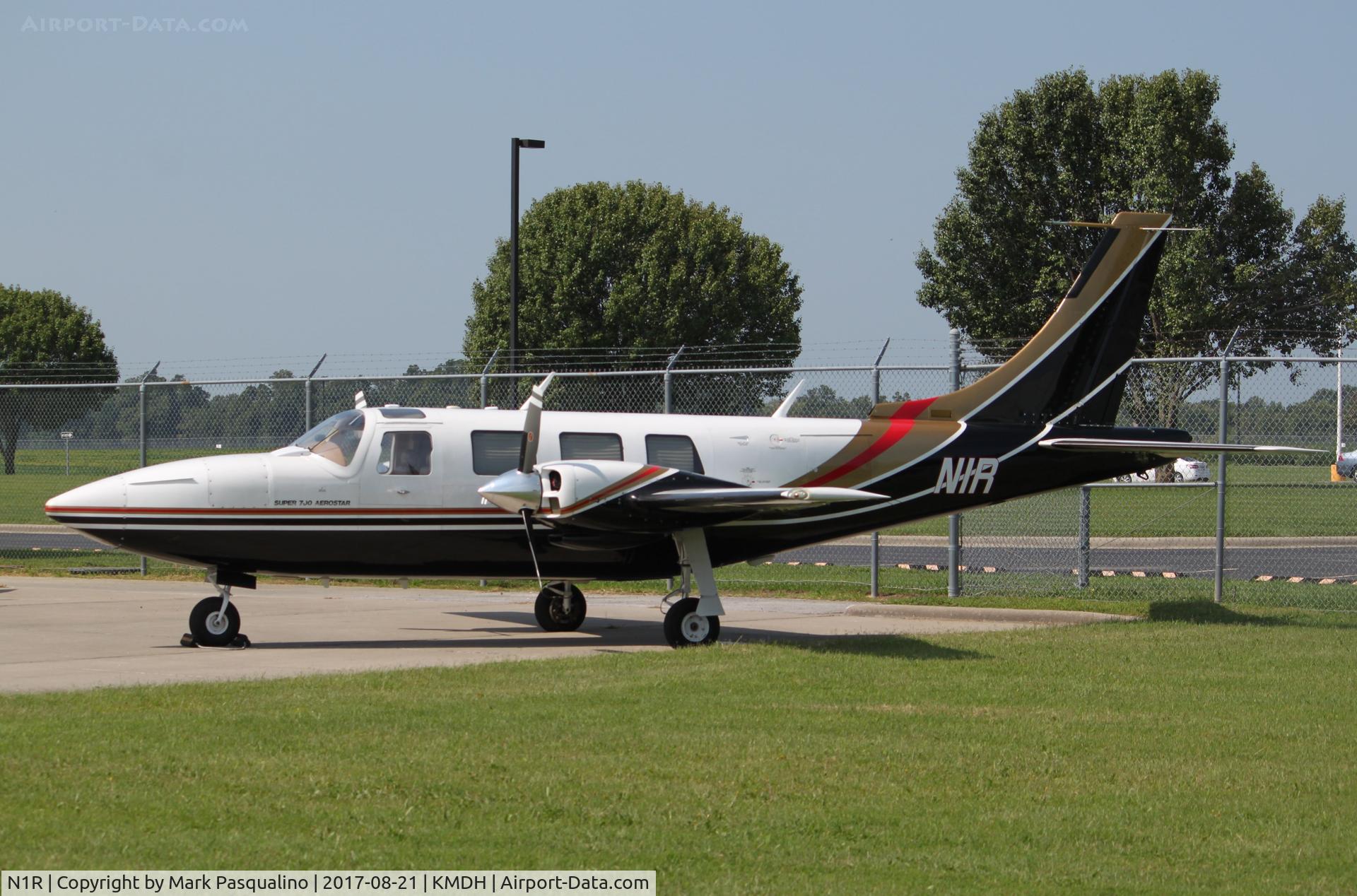 N1R, 1982 Piper PA-60-602P Aerostar C/N 60-8265043, Piper PA-60-602P