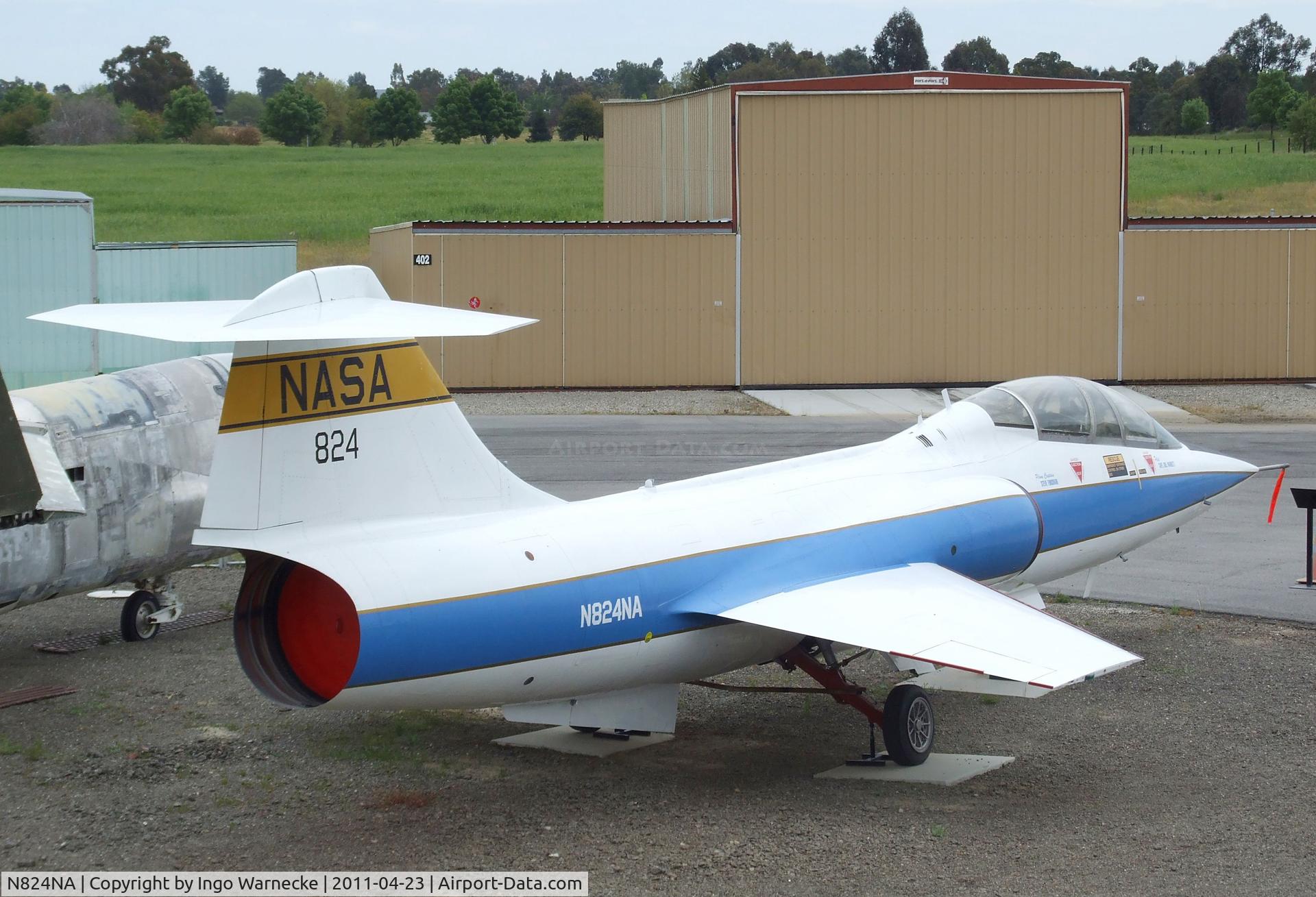 N824NA, 1961 Lockheed TF-104G Starfighter C/N 583D-5735, Lockheed TF-104G Starfighter at the Estrella Warbirds Museum, Paso Robles CA