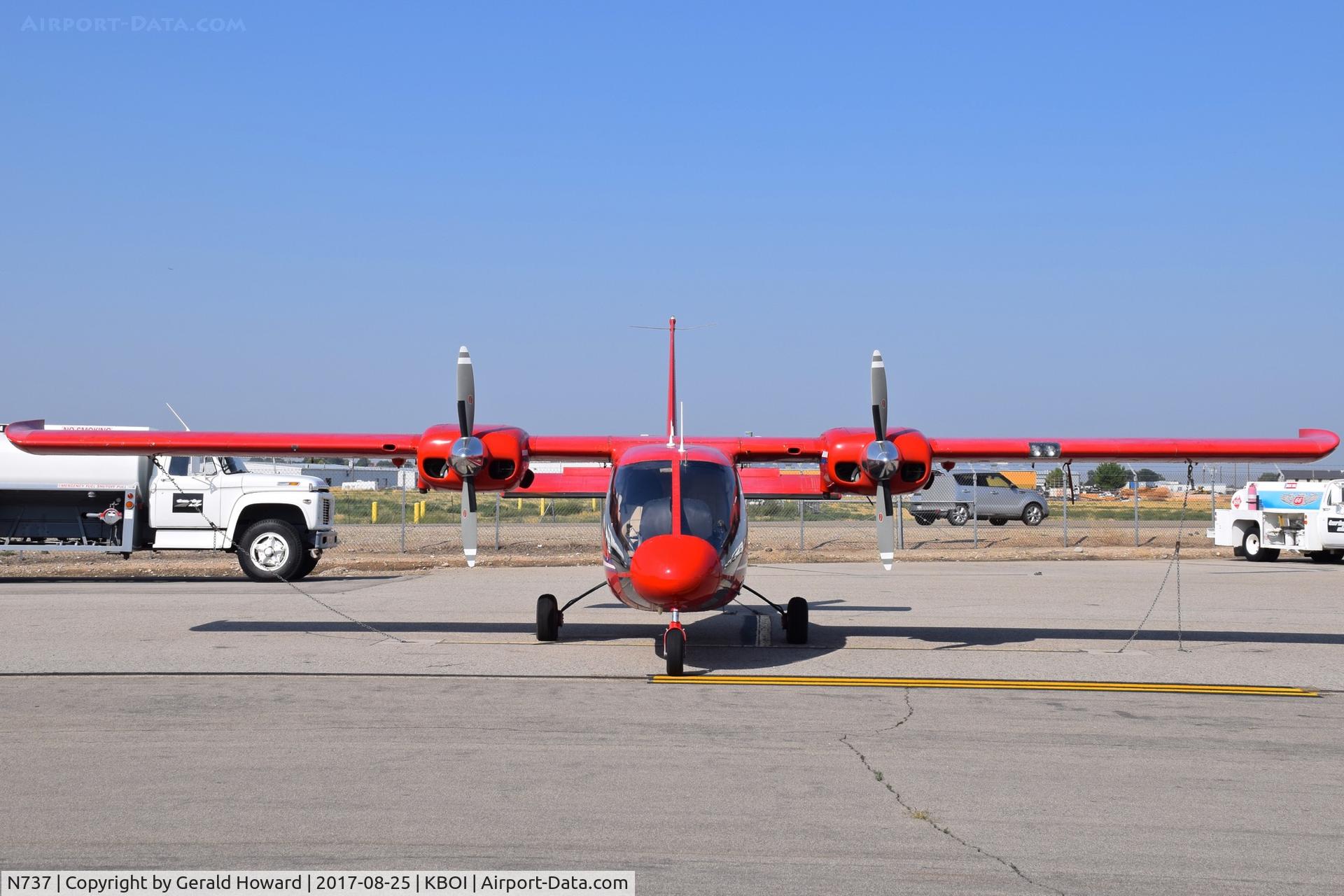 N737, 1994 Partenavia P-68TC Observer C/N 400-04/OTC, Parked on the south GA ramp.