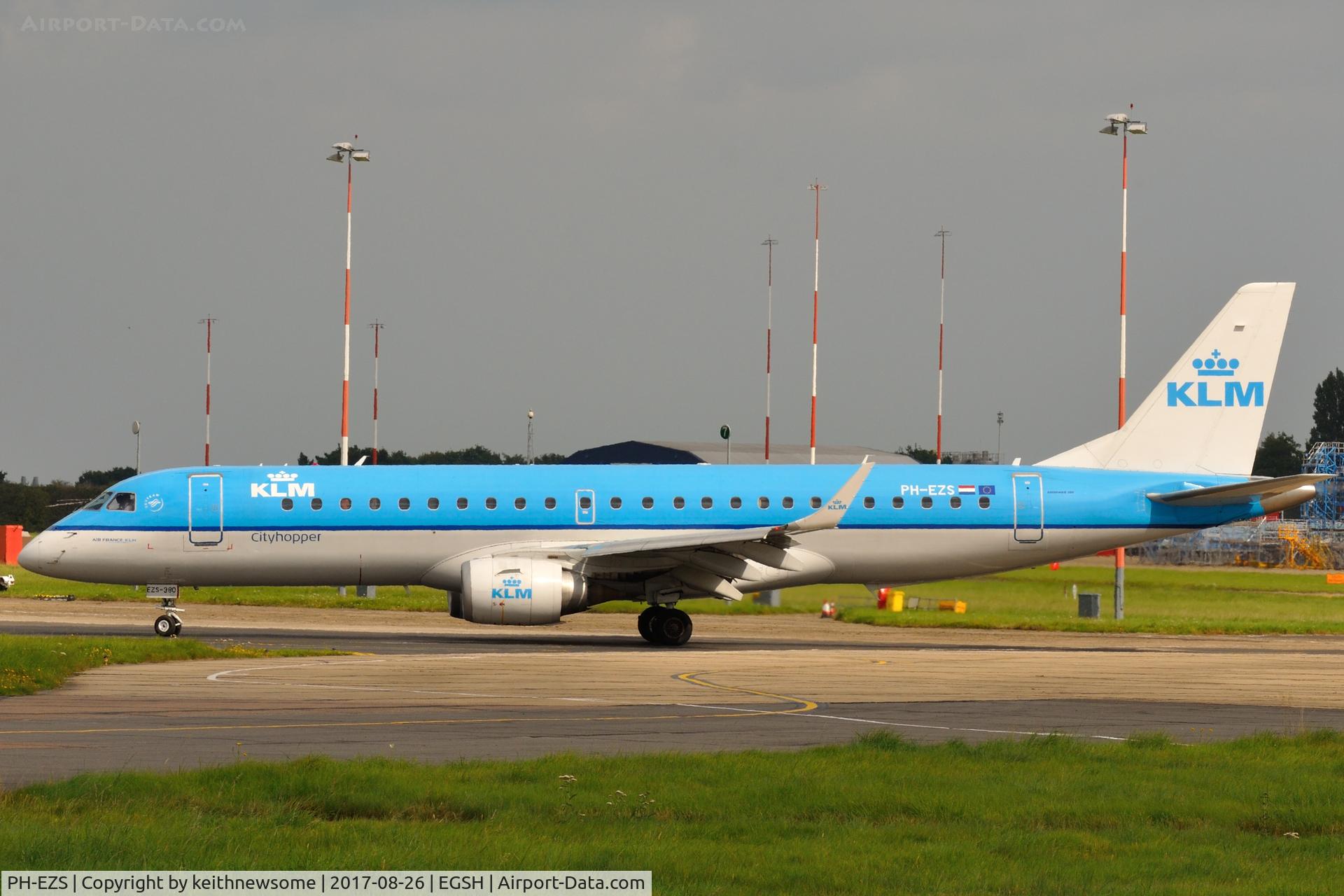 PH-EZS, 2010 Embraer 190LR (ERJ-190-100LR) C/N 19000380, Leaving Norwich following maintenance.