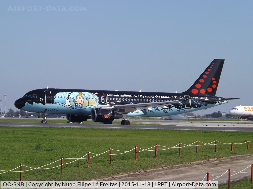 OO-SNB, 2001 Airbus A320-214 C/N 1493, With the special schemme Tintin.