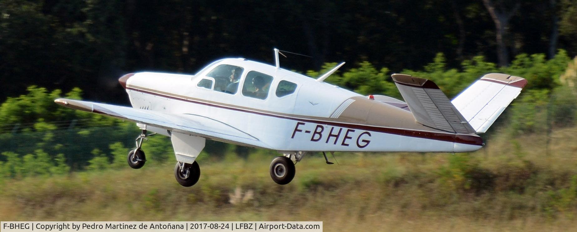 F-BHEG, Beech F35 Bonanza C/N D-4333, Aéroport  Biarritz-Anglet-Bayonne