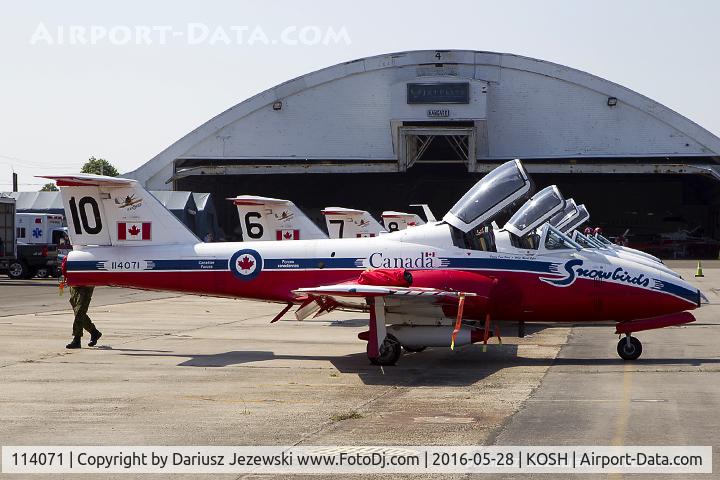 114071, Canadair CT-114 Tutor C/N 1171, CAF CT-114 Tutor 114071 C/N 1071 from Snowbirds Demo Team 15 Wing CFB Moose Jaw, SK