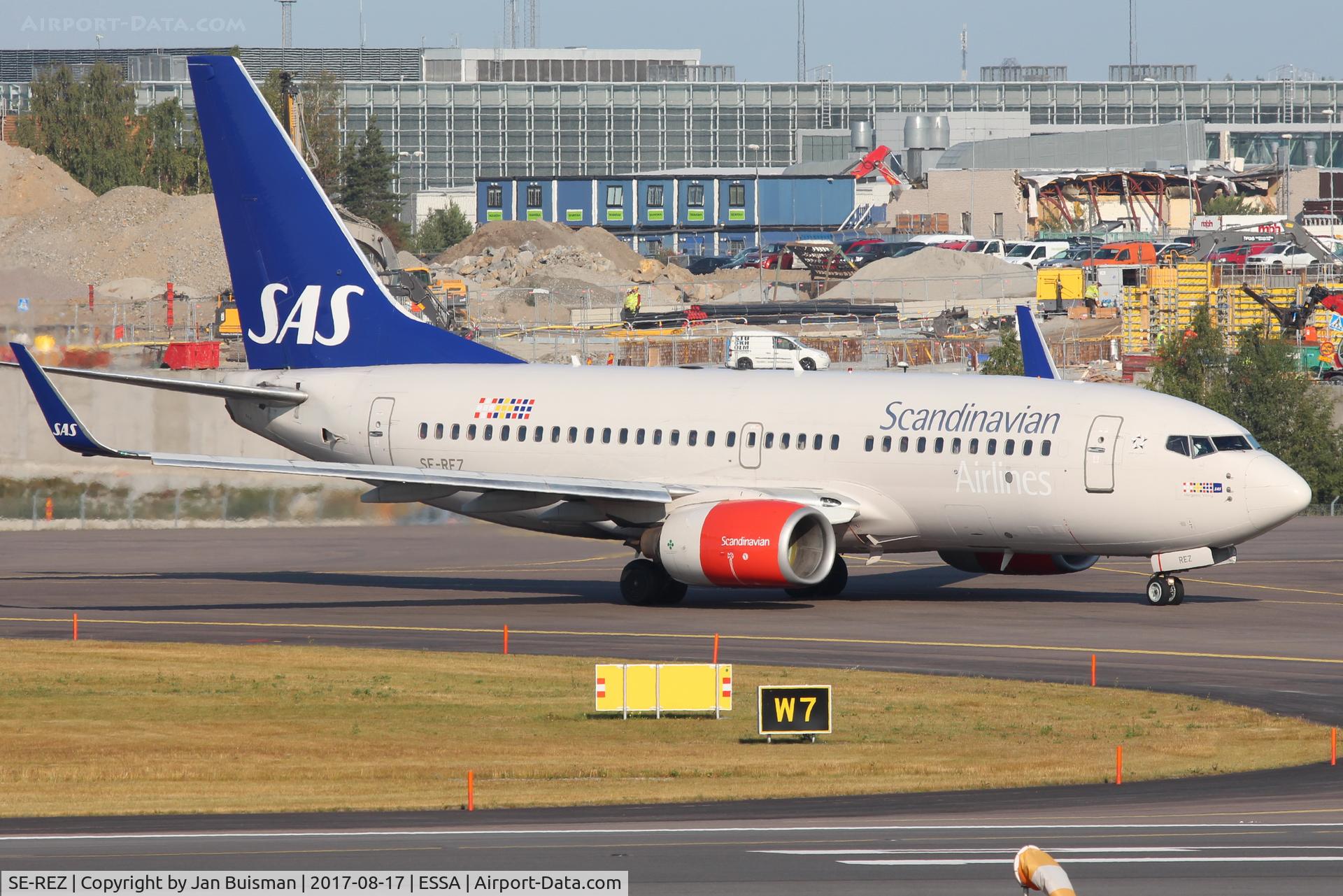 SE-REZ, 2003 Boeing 737-76N C/N 32738, SAS